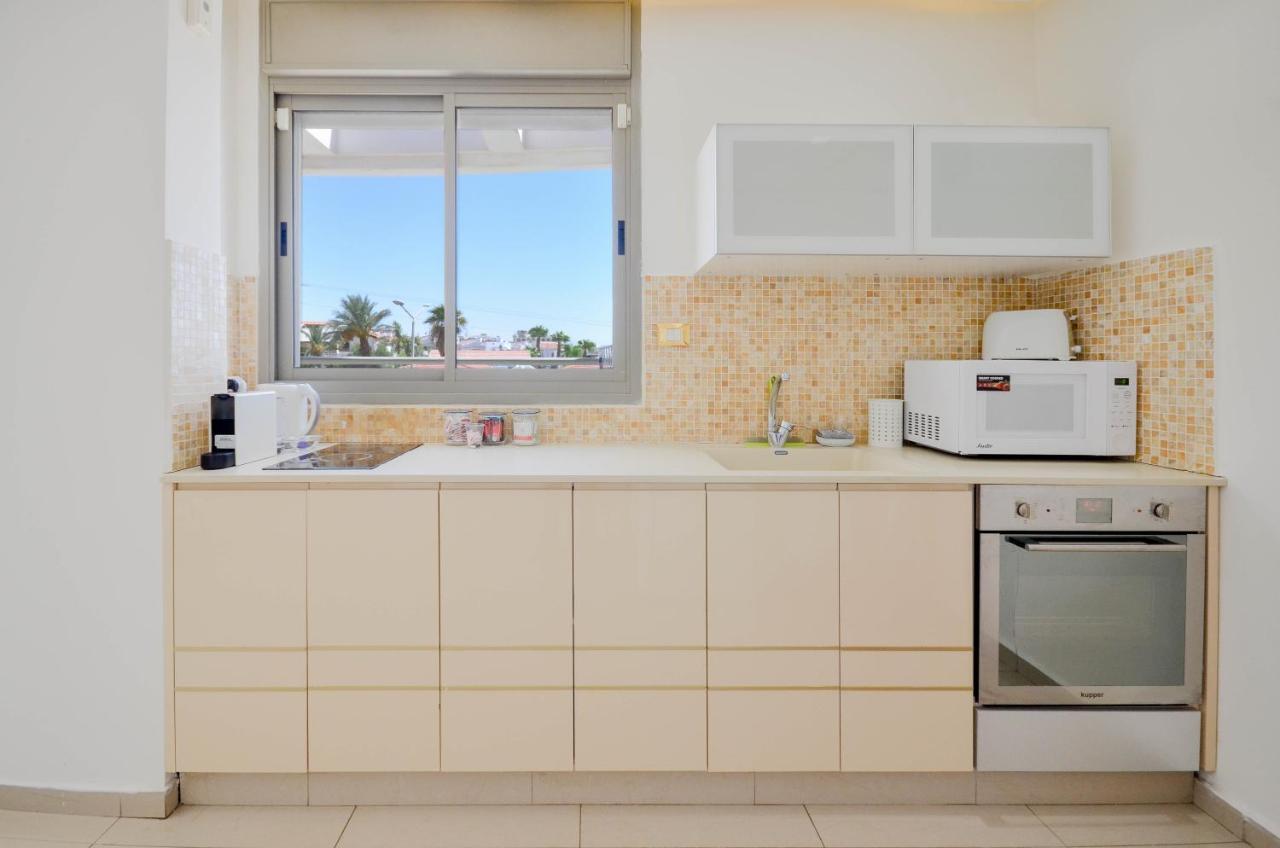 Ferienwohnung Yalarent Eucalyptus 2Br & Balcony Apt Eilat Exterior foto