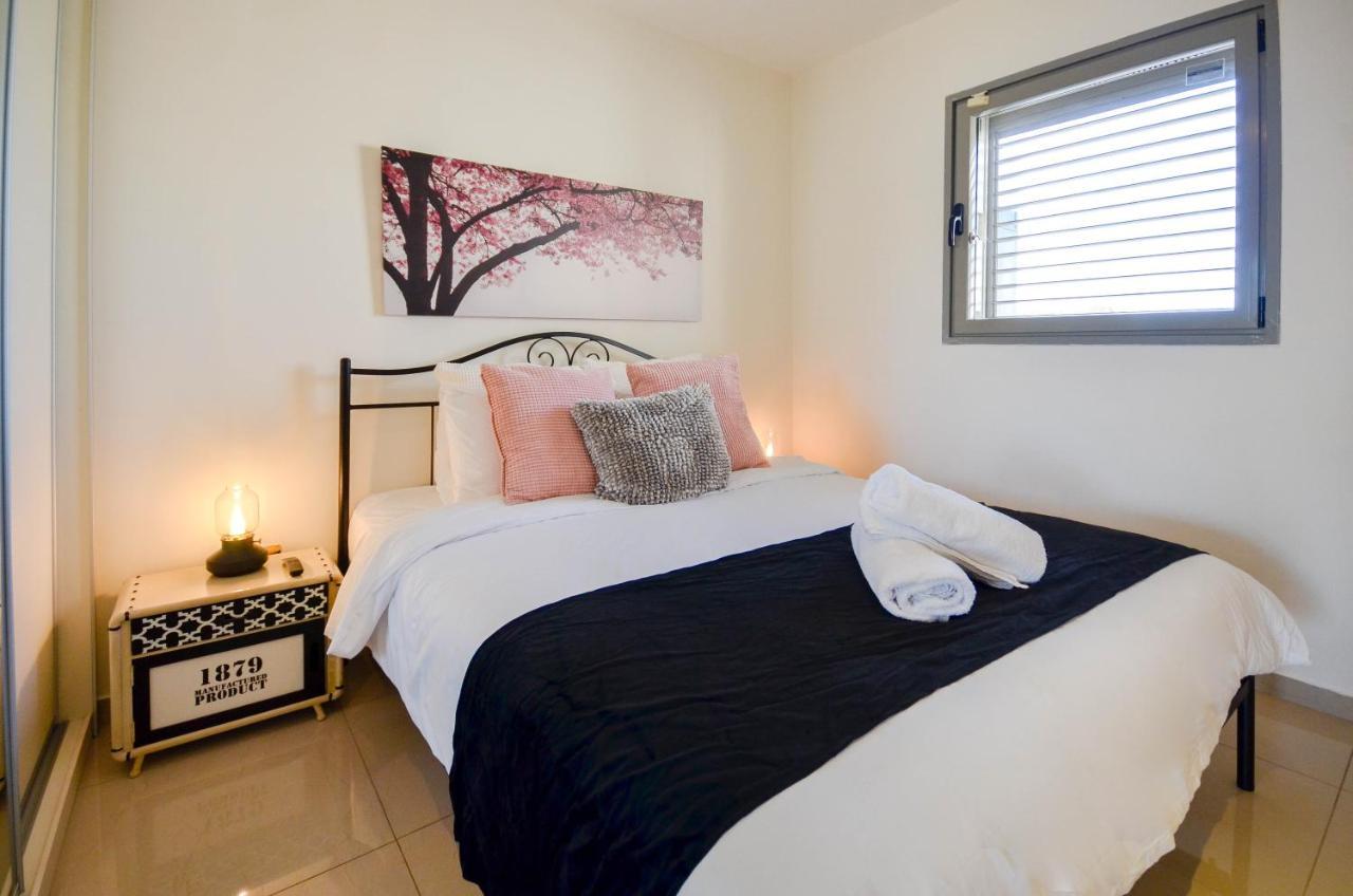 Ferienwohnung Yalarent Eucalyptus 2Br & Balcony Apt Eilat Exterior foto
